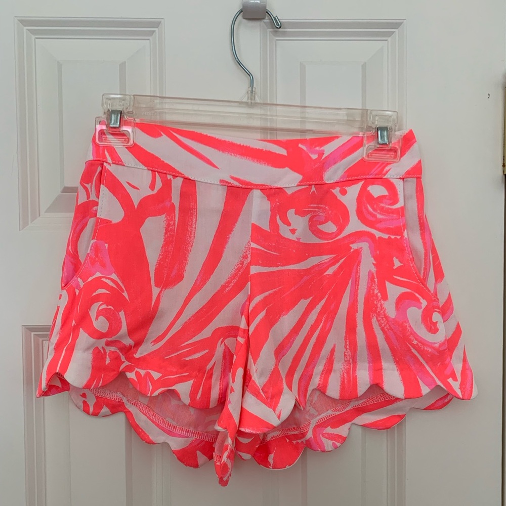 Lilly Pulitzer elastic back shorts